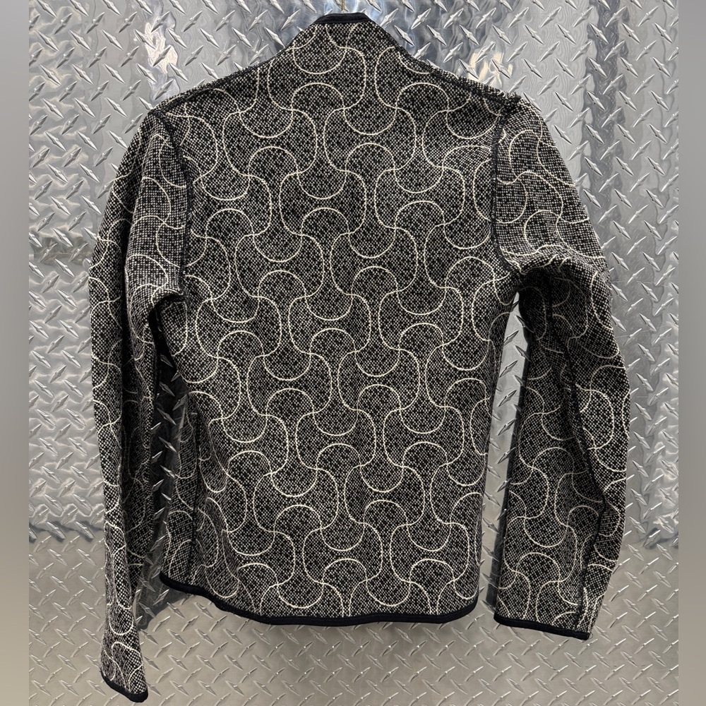 Dual-sided Women's Jacket - Picture 3 of 8
